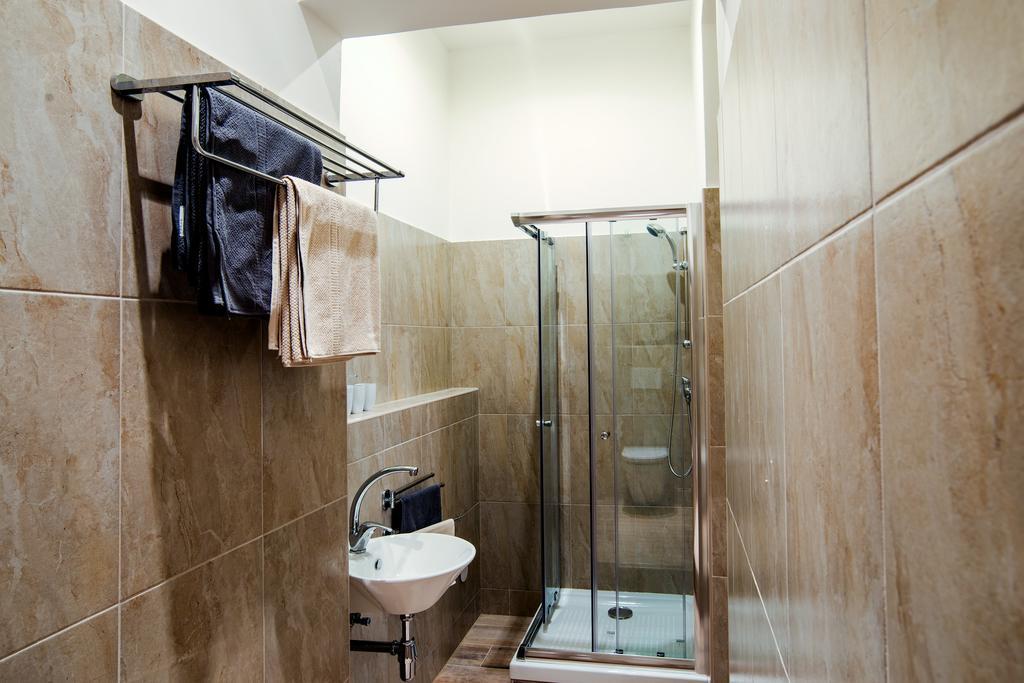 Apartment Gesse Brezinova Praga Exterior foto