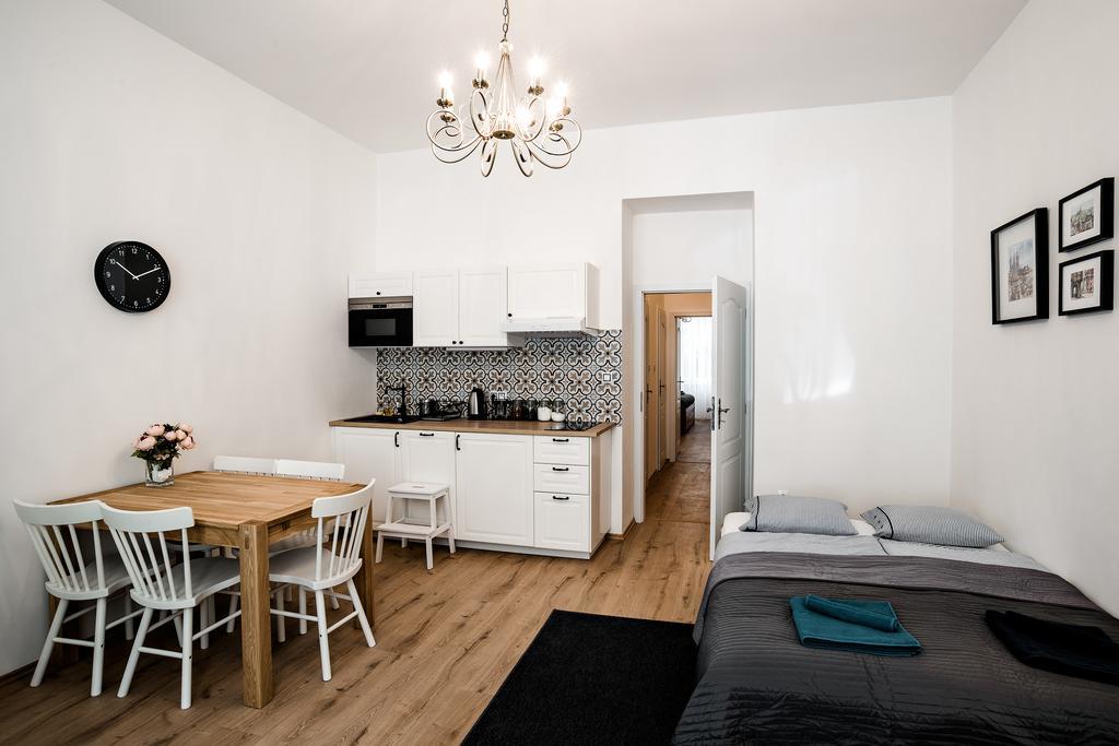 Apartment Gesse Brezinova Praga Exterior foto